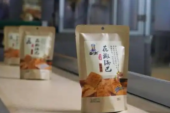 半個(gè)月接單500多萬袋，一年賣出3個(gè)多億——小鍋巴“襄”飄全國